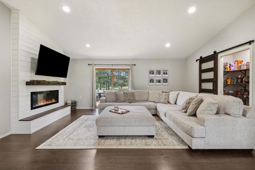 17561 Denkbar Loop, Park Rapids, MN, 56470-2901 | Card Image