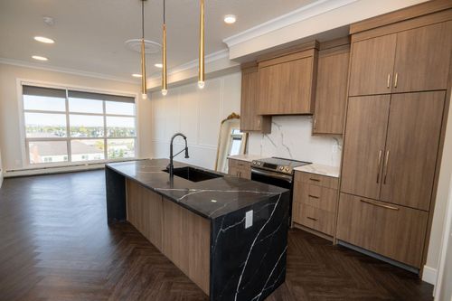 2207-4270 Norford Avenue Nw, Calgary, AB, T3B6A8 | Card Image