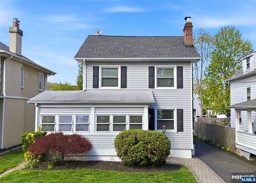 65 Carteret St, Bloomfield, NJ, 07003-2225 | Card Image