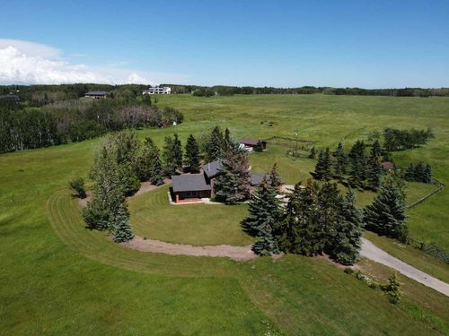 261136 Range Road 33, Rocky View County, AB, T4C0G6 | Card Image