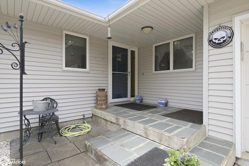 205 Mannavista Ln, Griswold, IA, 51535-2032 | Card Image