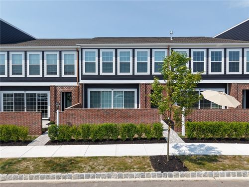 304 Highbridge Ln, Cranberry Twp, PA, 16066-5726 | Card Image