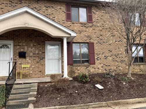 apt-b2-500 Winchester Ave, STAUNTON, VA, 24401-3569 | Card Image