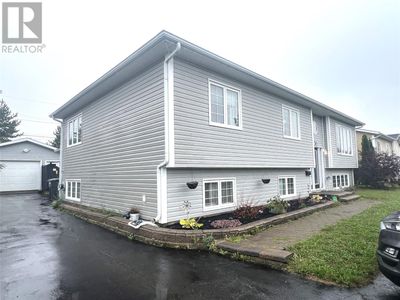 25 Thomas St, House other with 5 bedrooms, 2 bathrooms and null parking in Grand Falls-Windsor NL | Image 3