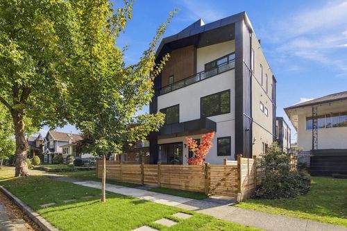2-3018 E 19th Avenue, Vancouver, BC, V5M2S9 | Card Image
