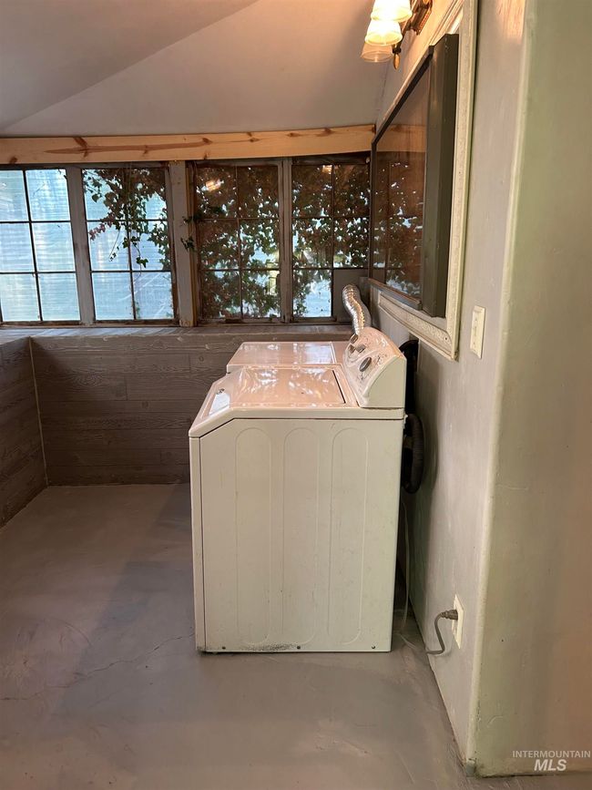 309 E E C St, House other with 3 bedrooms, 2 bathrooms and null parking in Shoshone ID | Image 25