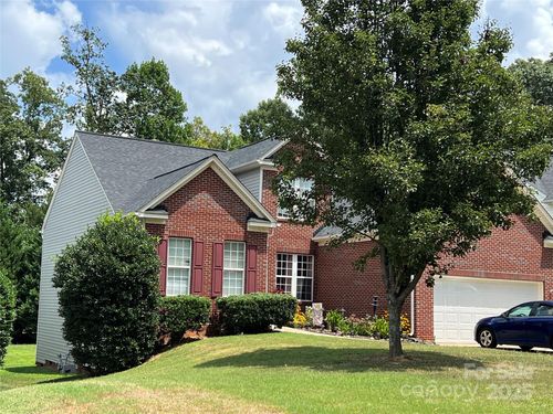 202 Winterbell Dr, Mooresville, NC, 28115-8014 | Card Image