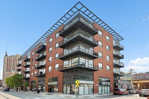 401-2045 W Concord Pl, Chicago, IL, 60647-5481 | Card Image