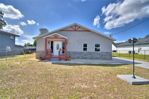 208 Center St, Auburndale, FL, 33823-3423 | Card Image