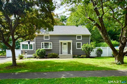 5 Michael St, Norwalk, CT, 06854-3415 | Card Image