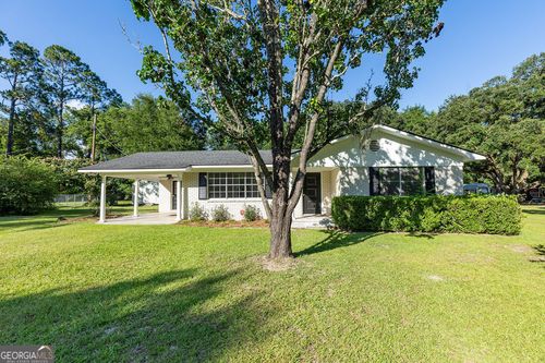 84 Poplar St, Guyton, GA, 31312-4577 | Card Image