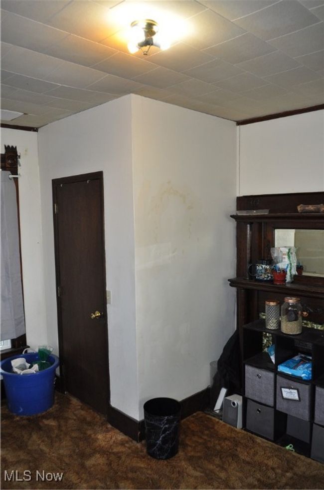 82 W 1 St St, House other with 5 bedrooms, 2 bathrooms and null parking in Frazeysburg OH | Image 29