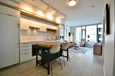 908 - 1661 Quebec St, Condo with 2 bedrooms, 2 bathrooms and 1 parking in Vancouver BC | Image 2