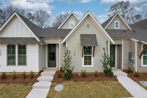 122 Summer St, OPELIKA, AL, 36804-4890 | Card Image