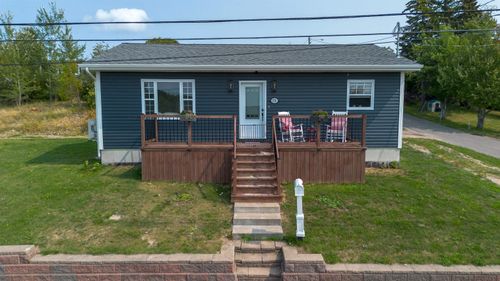 131 Tobin Ave, North Sydney, NS, B2A3C1 | Card Image