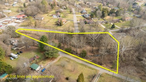 313 Kimberlin Heights Rd, Kimberlin Heights, TN, 37920-9256 | Card Image