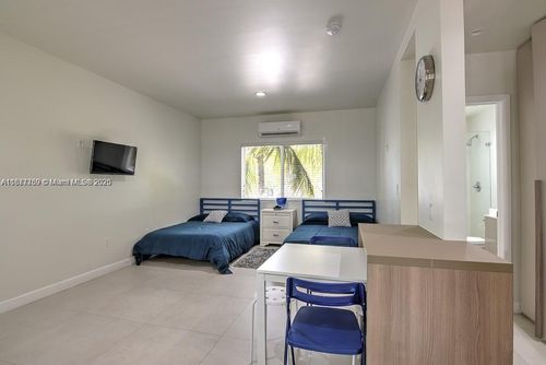 apt-105-245 Ne 33rd St, Miami, FL, 33137-3896 | Card Image