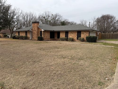 205 Josey Ln, Red Oak, TX, 75154-7617 | Card Image