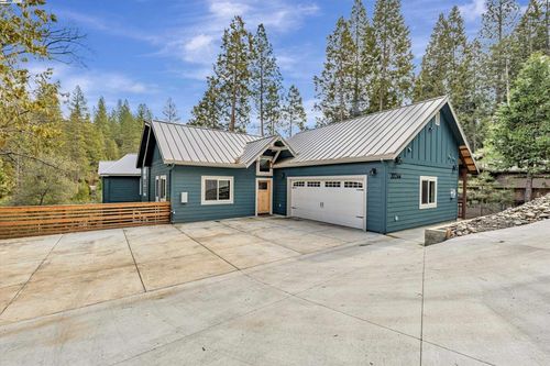 20244 Lower Skyridge Dr, Groveland, CA, 95321-9755 | Card Image