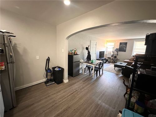 d-422 Mill St, Coraopolis, PA, 15108 | Card Image