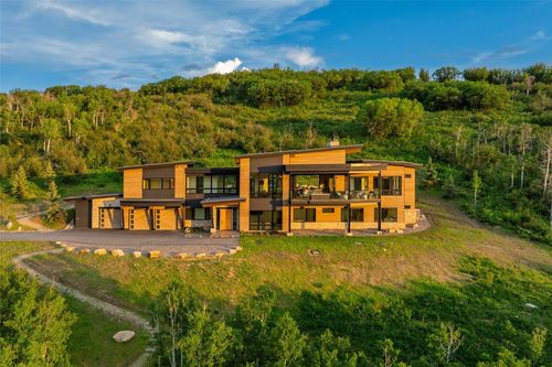 33200 Meadow Creek Dr, Steamboat Springs, CO, 80487-5344 | Card Image