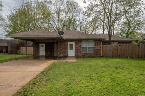 8 Steele Magnolia Dr, Greenbrier, AR, 72058-9244 | Card Image