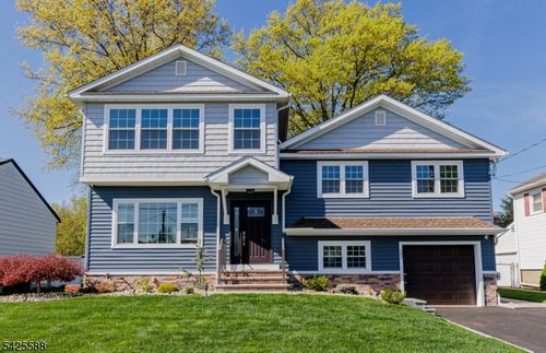 27 Schuyler Dr, Clark, NJ, 07066-1731 | Card Image