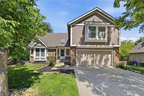 17532 W 116th St, Olathe, KS, 66061-6501 | Card Image