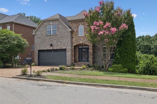 549 Summit Oaks Ct, Nashville, TN, 37221-1429 | Card Image