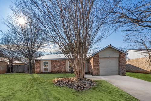 3817 Longmeadow Way, Fort Worth, TX, 76133-7644 | Card Image