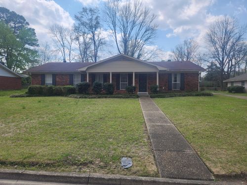 1011 Coolidge St, Tupelo, MS, 38801-6230 | Card Image
