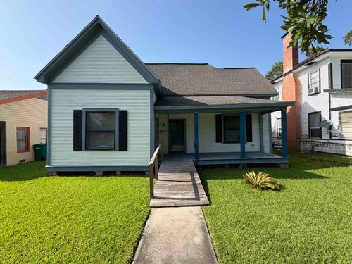 1206 Pine Ave, Orange, TX, 77630-5549 | Card Image