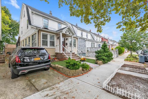 188 Mangin Ave, Saint Albans, NY, 11412-2317 | Card Image