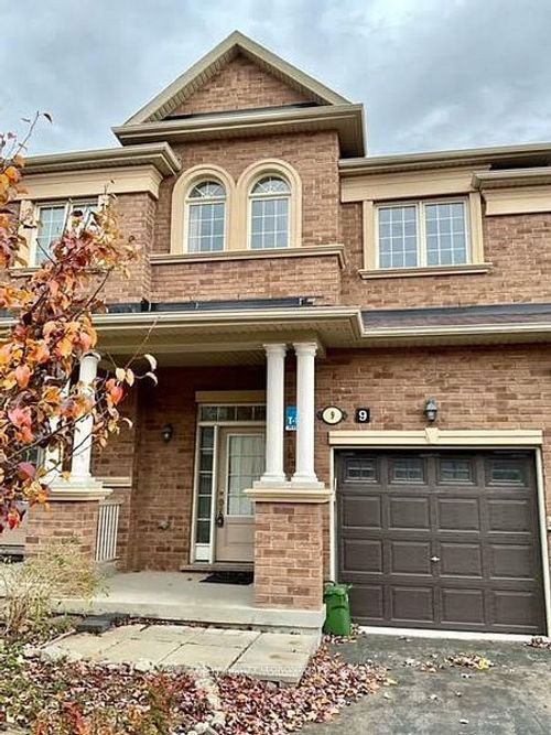 9 Sibbald Ave, Markham, ON, L6C0M9 | Card Image