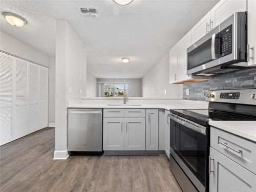 apt-103-2564 Woodgate Blvd, ORLANDO, FL, 32822-5878 | Card Image