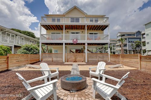 1401 S Shore Dr, Surf City, NC, 28445-6769 | Card Image
