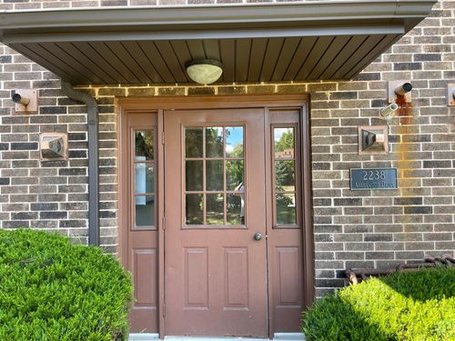 apt-b-2220 Abbeywood Dr, Lisle, IL, 60532-3385 | Card Image