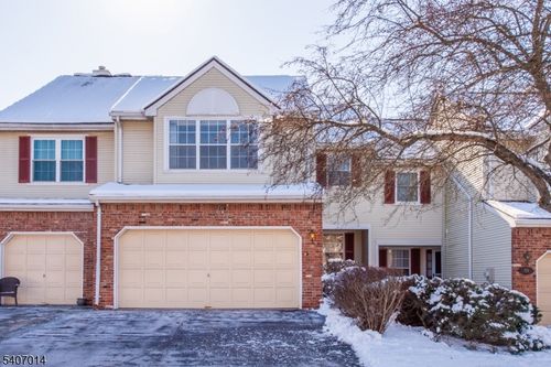 703 Porter Way W, Bridgewater, NJ, 08807-3542 | Card Image