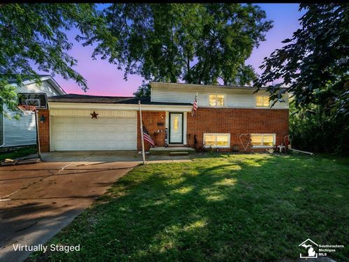 23469 Astrid Ln, Rockwood, MI, 48173-1202 | Card Image