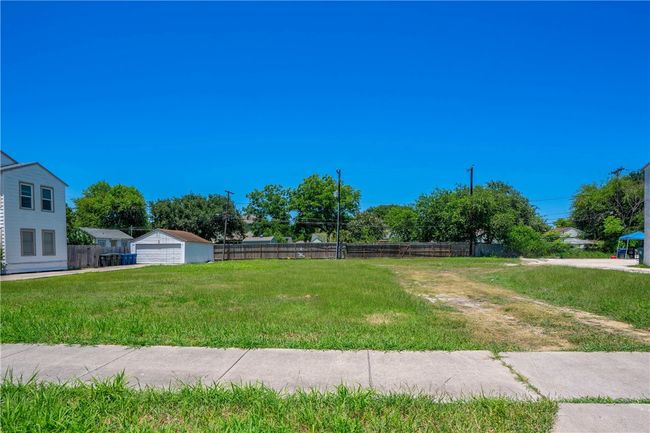 2816 S Alameda St, Home with 0 bedrooms, 0 bathrooms and null parking in Corpus Christi TX | Image 4