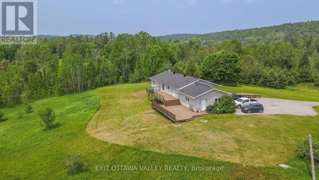 2112 Schutt Rd, House other with 3 bedrooms, 3 bathrooms and 6 parking in Palmer Rapids ON | Image 8