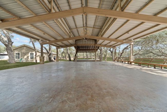 6005 W Ammann Rd, Home with 5 bedrooms, 5 bathrooms and null parking in Bulverde TX | Image 30