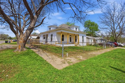 630 W 8th St, Ada, OK, 74820-4804 | Card Image