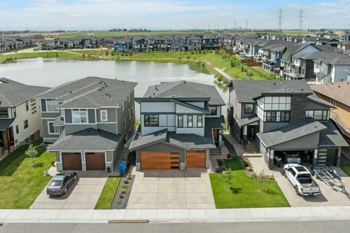 20 Waterford Heights, Chestermere, AB, T1X2M8 | Card Image