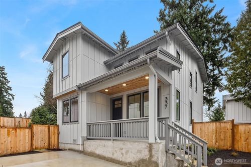 337 18th Ave, Kirkland, WA, 98033-4936 | Card Image