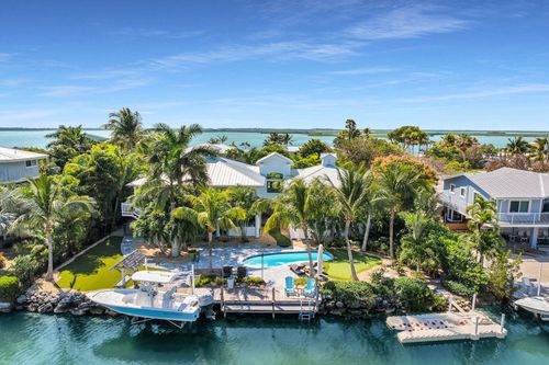 16843 E Point Dr, Sugarloaf Key, FL, 33042-3513 | Card Image