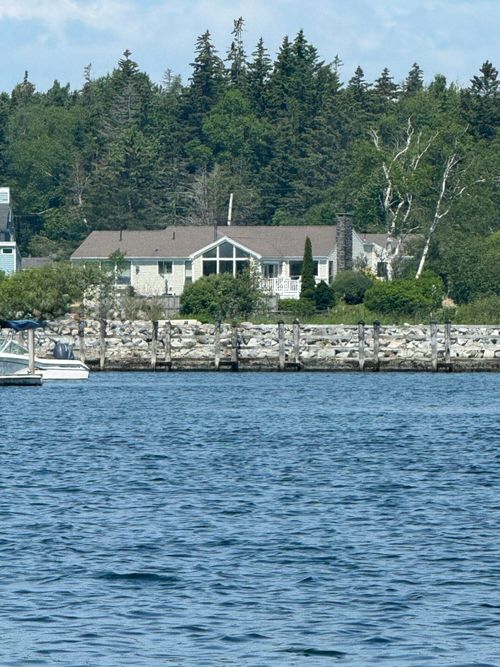 61 Lighthouse Road, Owls Head, ME, 04854 | Card Image