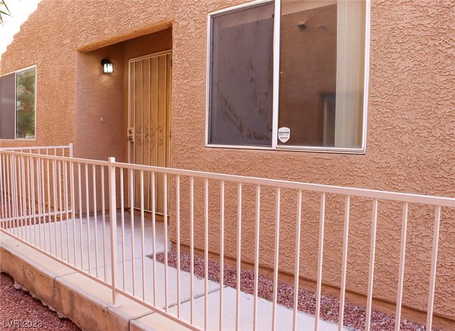Private entrance with security door | Image 4
