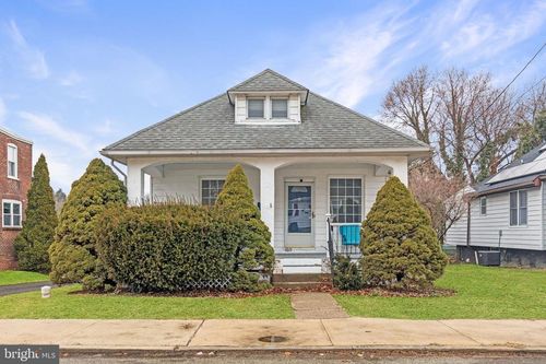 1010 Mulberry St, BROOKHAVEN, PA, 19015-3044 | Card Image