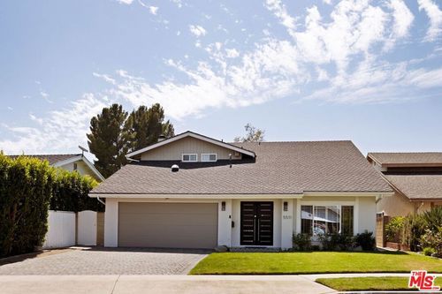 5511 Alcove Ave, Valley Village, CA, 91607-1923 | Card Image